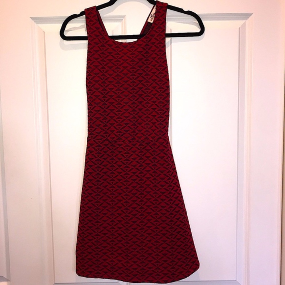 Hollister Stretchy Red Black Patterned Midi Dress Cross Back